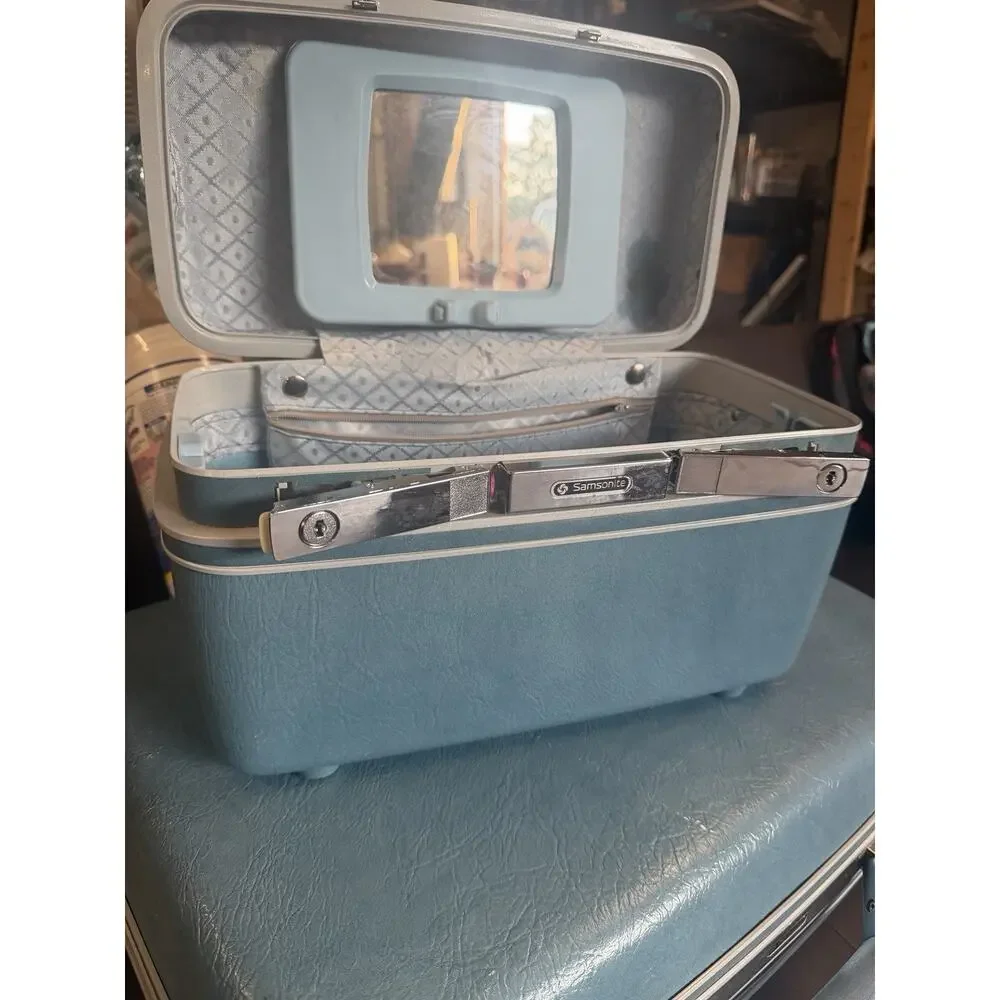 N/A samsonite silhouette